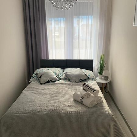 Apartament Walczaka 11 Miejsce Parkingowe ゴジュフ・ヴィエルコポルスキ エクステリア 写真