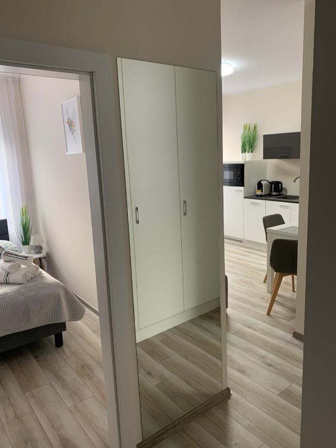 Apartament Walczaka 11 Miejsce Parkingowe ゴジュフ・ヴィエルコポルスキ エクステリア 写真